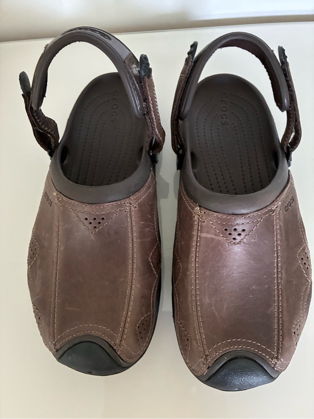 Crocs Yukon Vista Mens Size 9 Brown Leather Clogs Adjustable Heel Strap